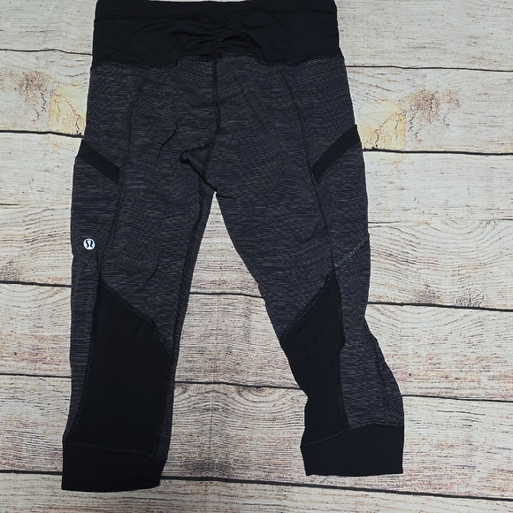 Lululemon Run Crop size 6 15" - Picture 5 of 12
